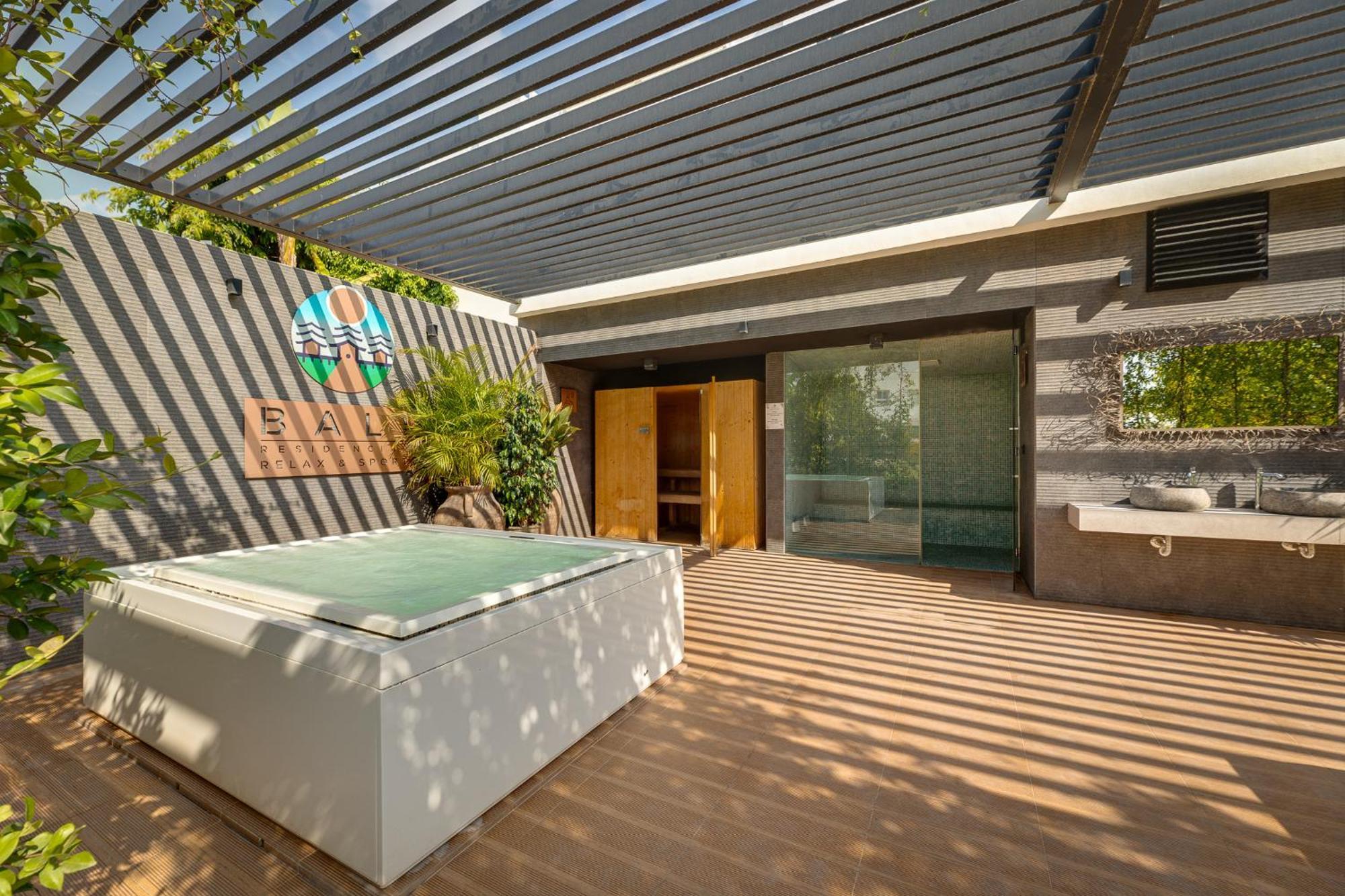 Apartment Laura Residence Bali Alicante Bagian luar foto