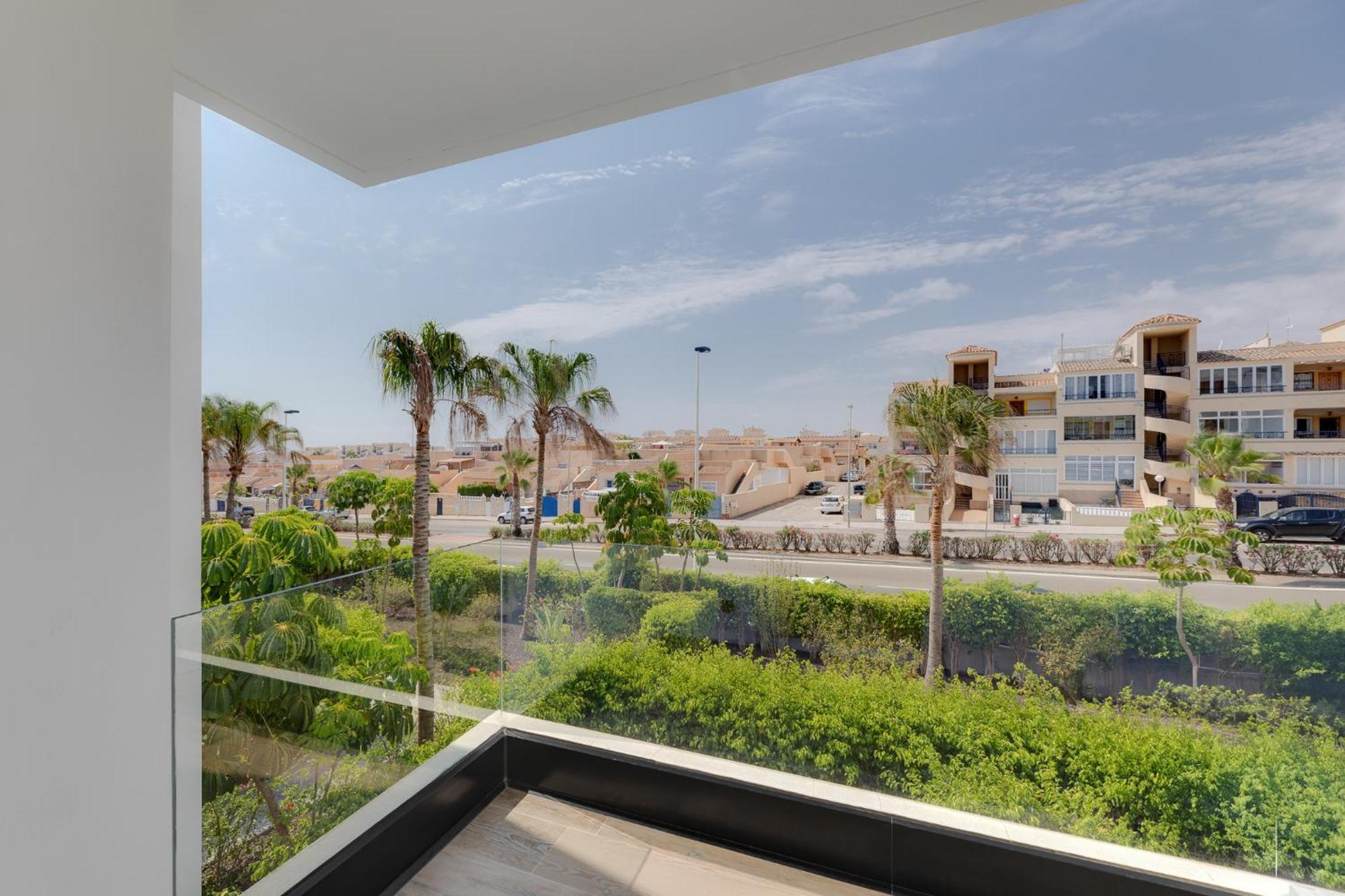 Apartment Laura Residence Bali Alicante Bagian luar foto
