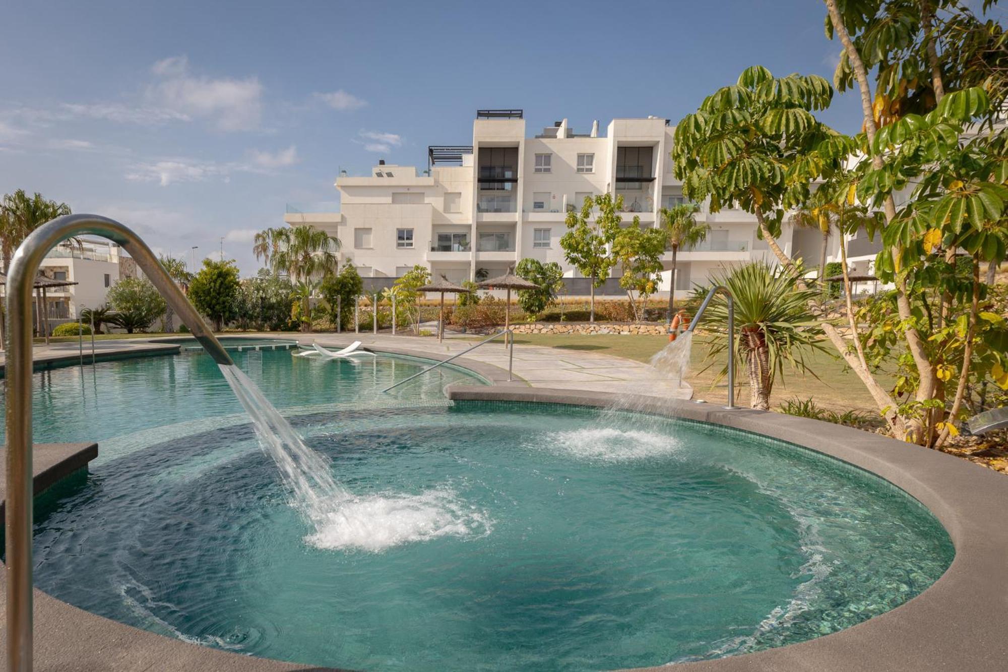 Apartment Laura Residence Bali Alicante Bagian luar foto