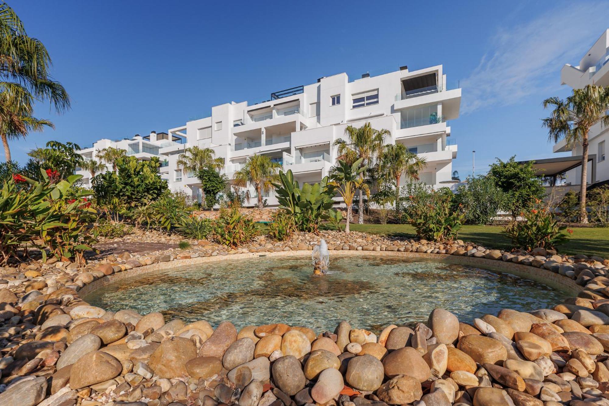 Apartment Laura Residence Bali Alicante Bagian luar foto