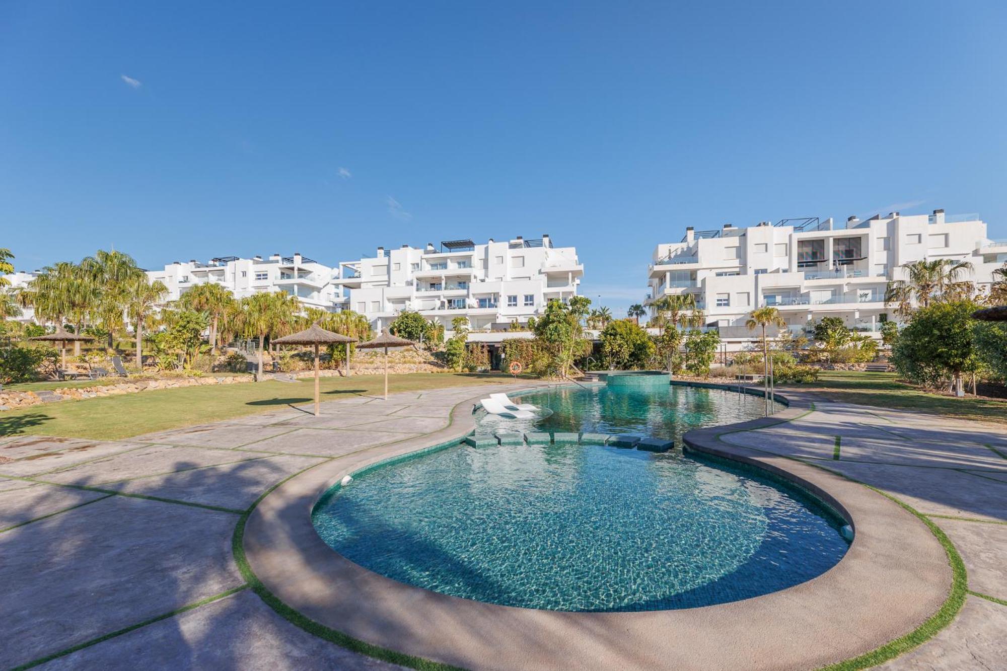 Apartment Laura Residence Bali Alicante Bagian luar foto